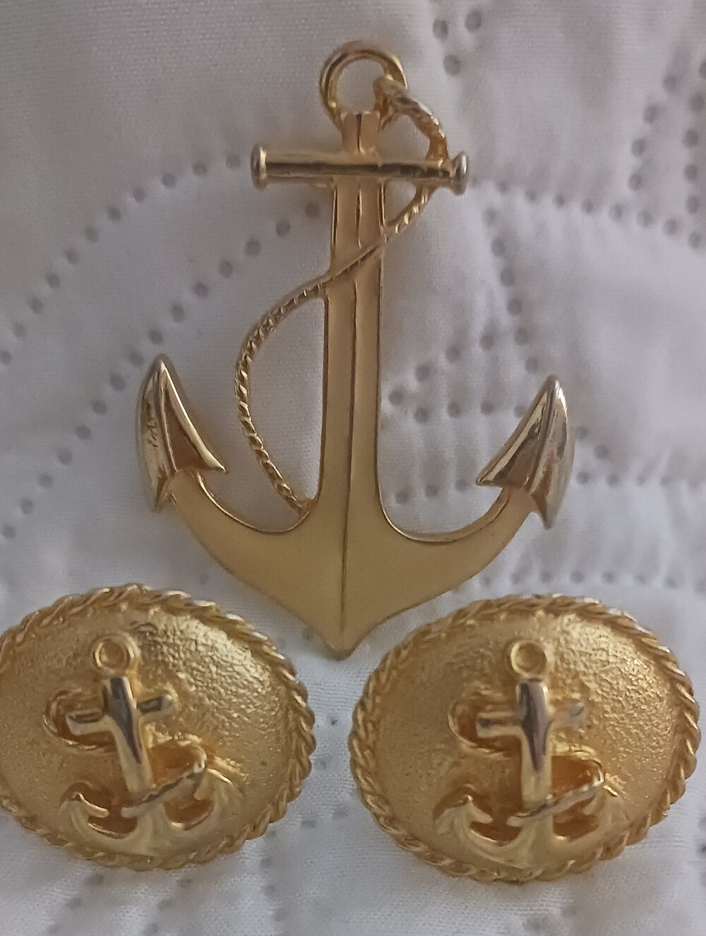Gold Anchor Brooch and Clip Earrings Maeve Carr & Parklane  - Nautical Jewelry - Picture 8 of 9